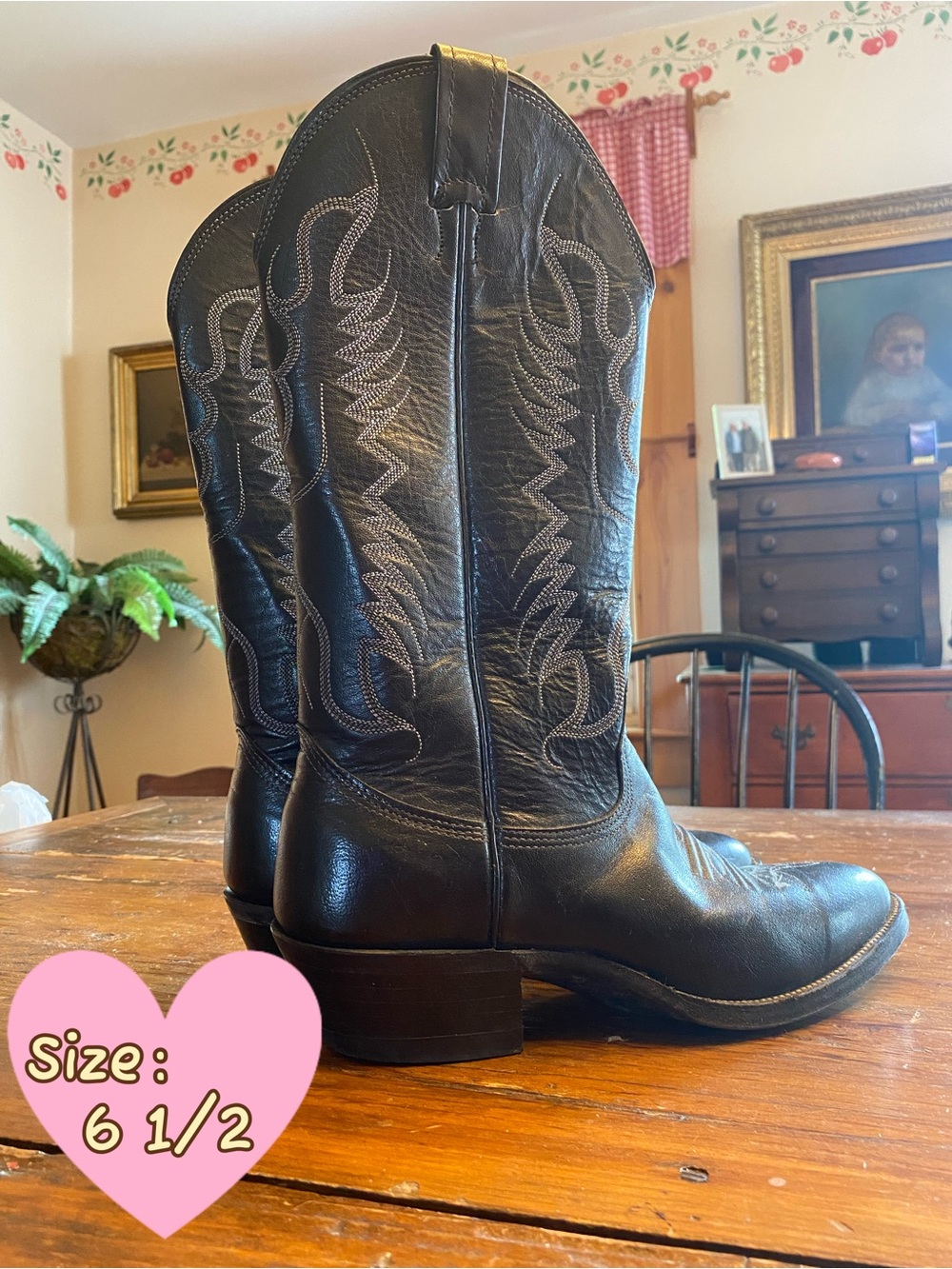 Woman’s Black Western Cowboy Boots - Classic Leather - Picture 3 of 4
